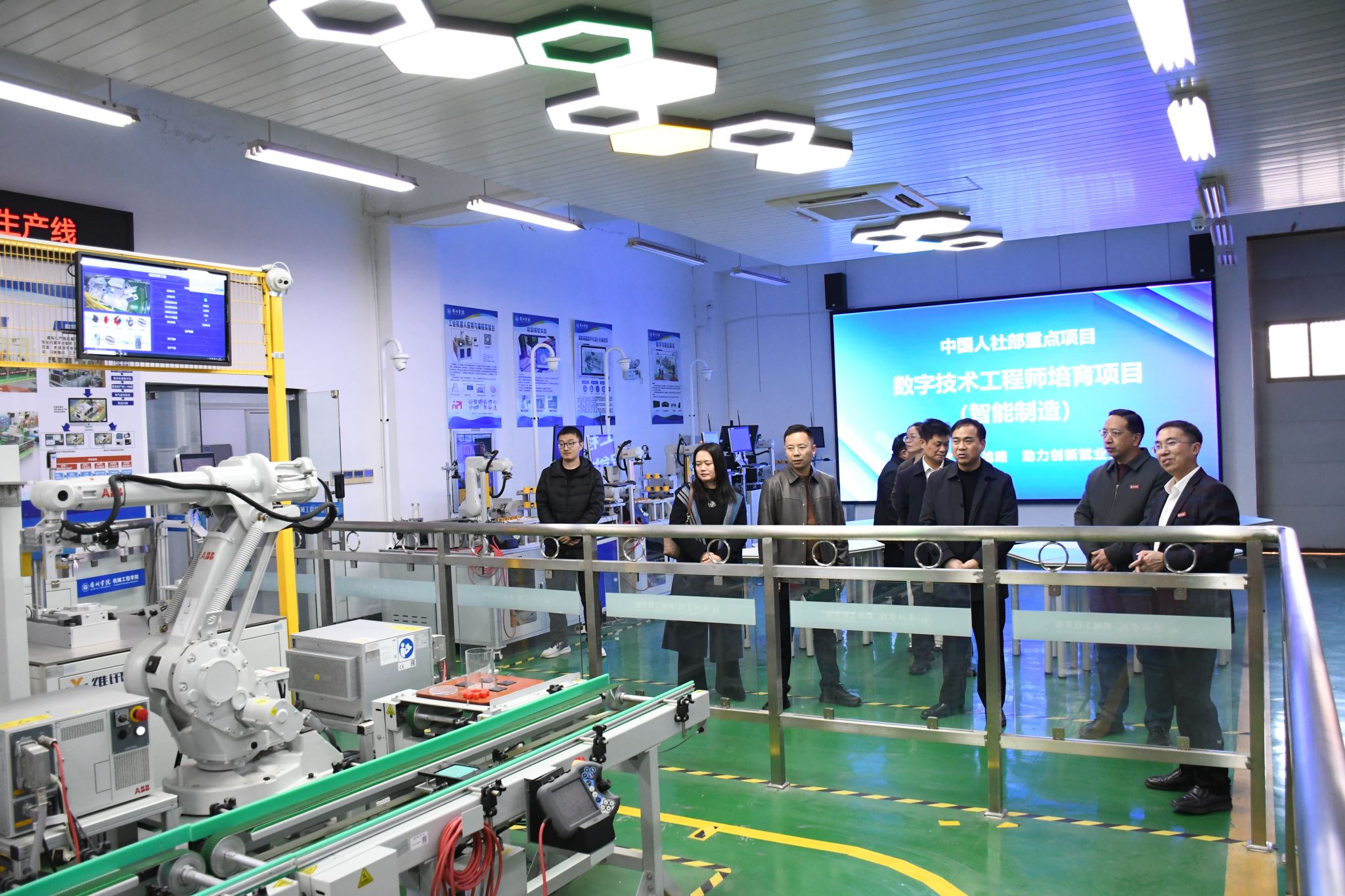 校長黃創霞一行赴蘇浙開展“十五五”規劃專題調研 助力工程與技術研究試驗發展新篇章